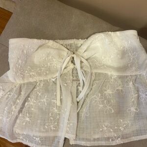 SHEIN White Floral Embroidered Tie-Front Crop Top